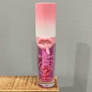 Miss Betty Pink Lip Oil
